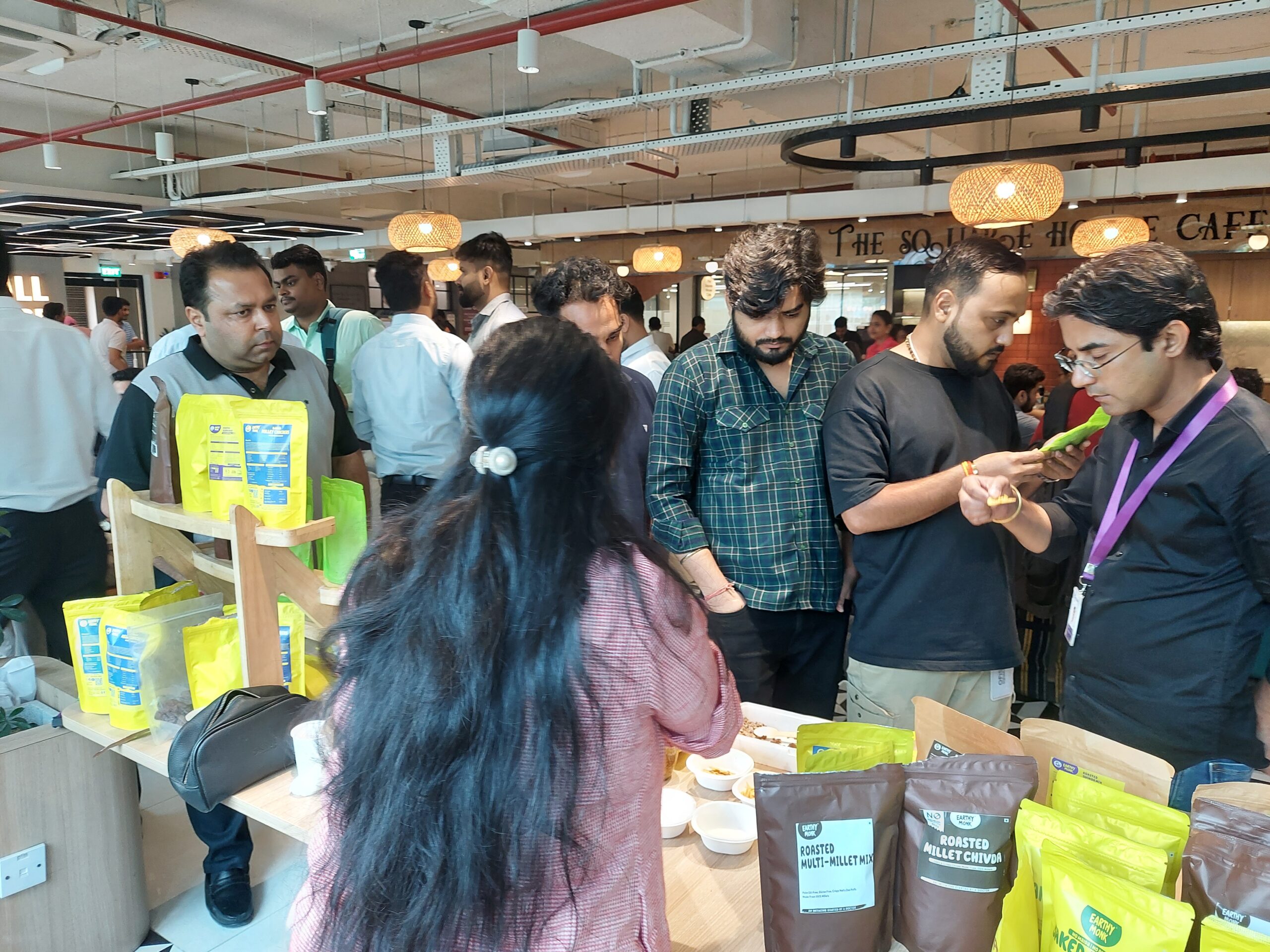 Ofis Square’s Monsoon Pop-Up Show – A Day Bursting with Buzz, Buying & Big Smiles